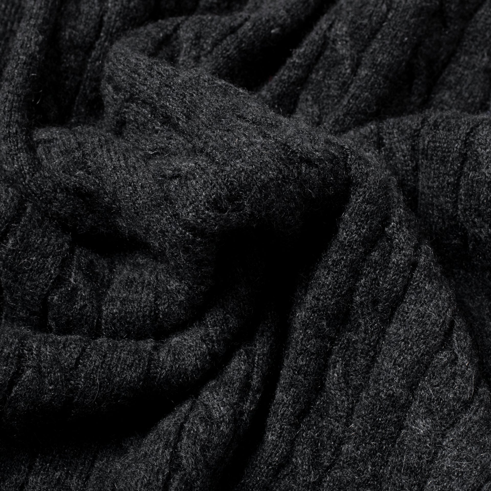 Cable-Knit Rollneck Pullover Charcoal – Bryceland's