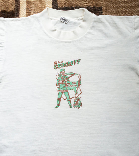 Penny's Twoncraft Tee with Davy Crockett Decals 36/38 S